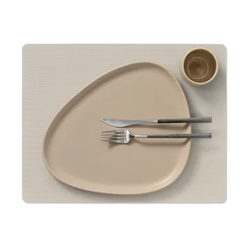 Corduroy bordstablett square L - Oyster White, 45x35 cm - LIND DNA