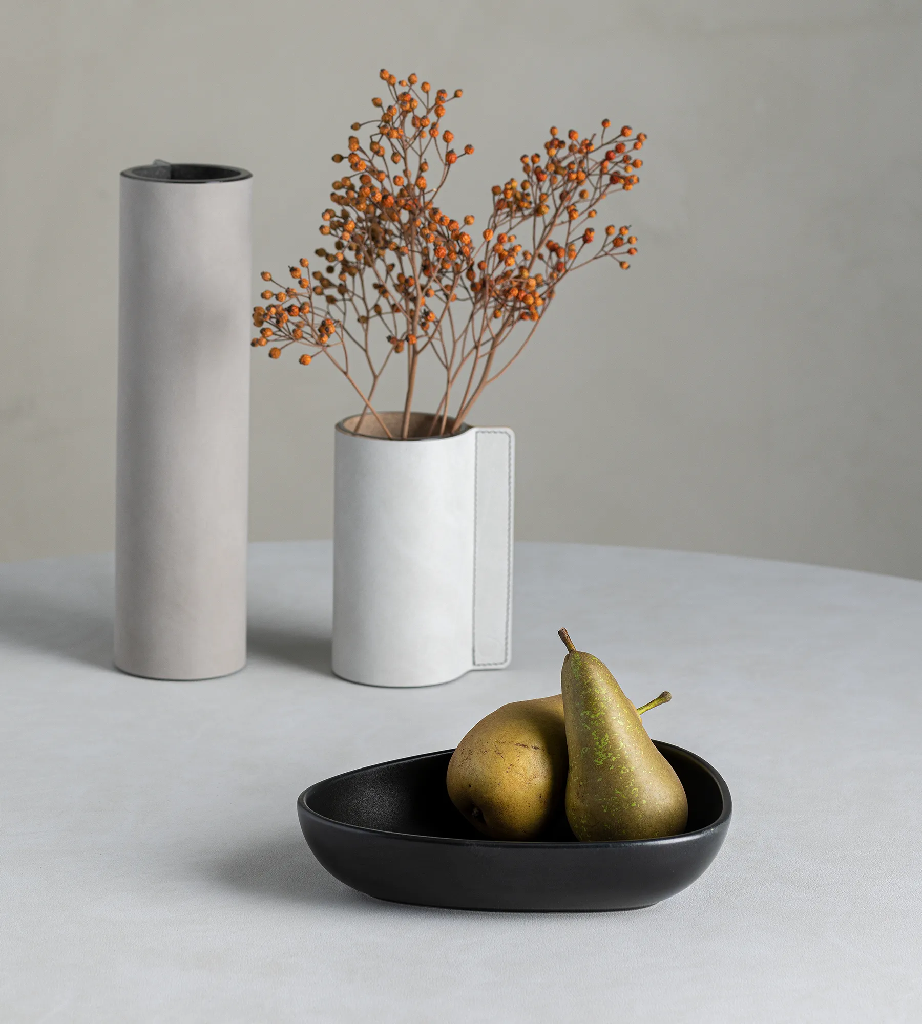 Curve Stoneware djup tallrik 19x22 cm, Black LIND DNA