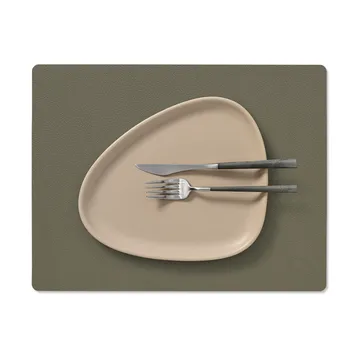 Serene bordstablett square M 26,5x34,5 cm - Moss - LIND DNA