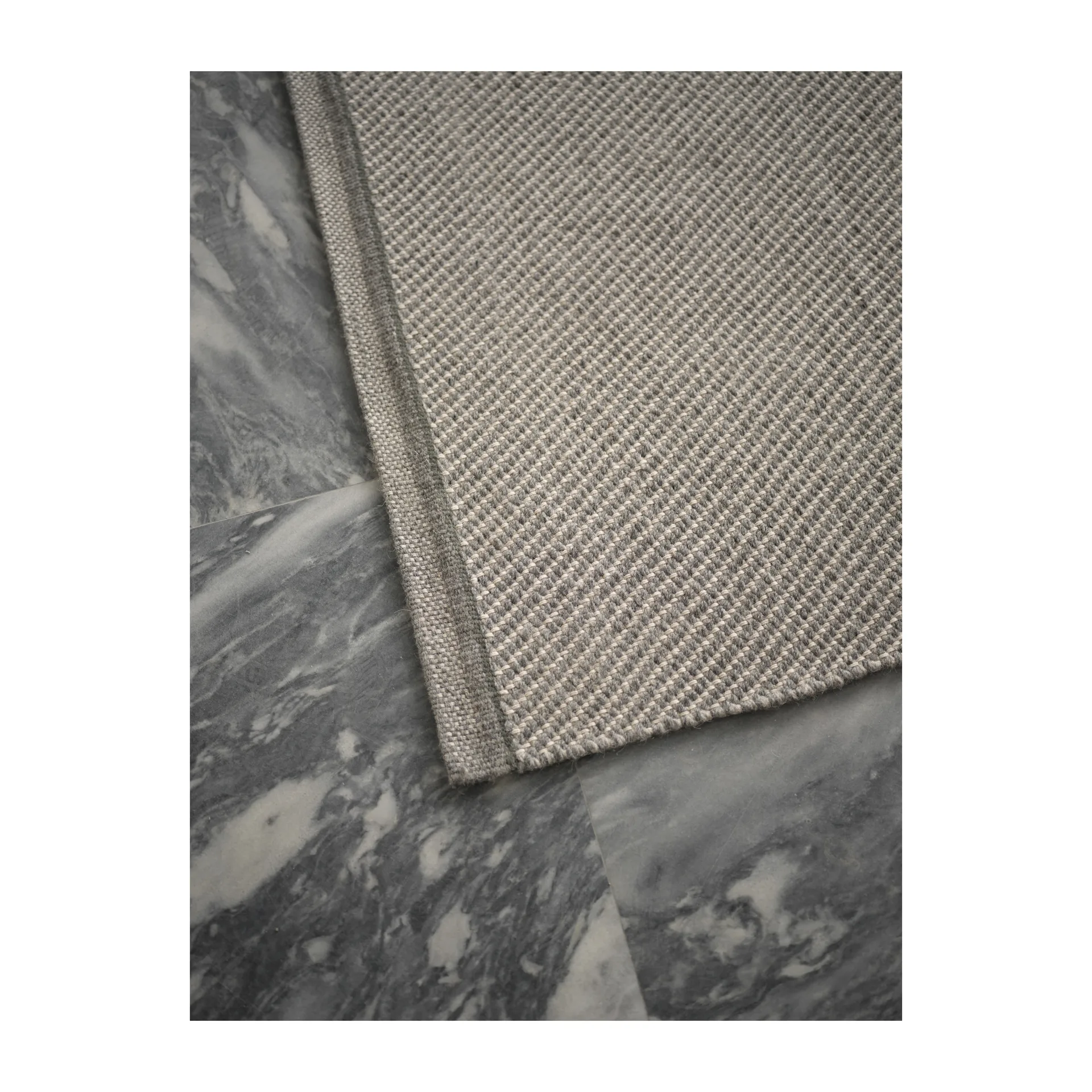 Dawn Light ullmatta 170x240 cm, Grey-moss Linie Design