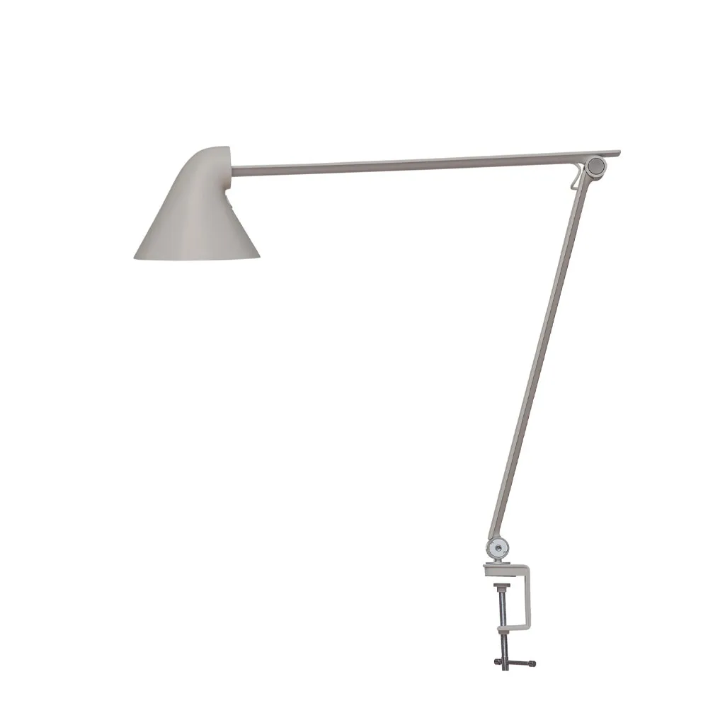 NJP skrivbordslampa, Ljusgrå, klämma, 2700k Louis Poulsen