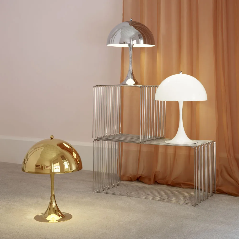 Panthella 320 bordslampa, Vit, akryl Louis Poulsen