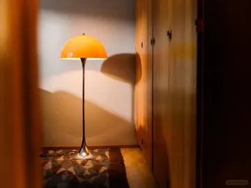 Panthella 500 golvlampa - Original opal orange - Louis Poulsen