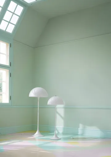 Panthella 500 golvlampa - V3, Opal white - Louis Poulsen