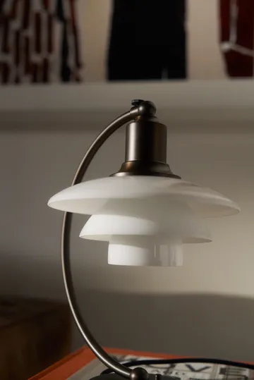 PH 2/2 Luna bordslampa - Aged brass-opalglas - Louis Poulsen