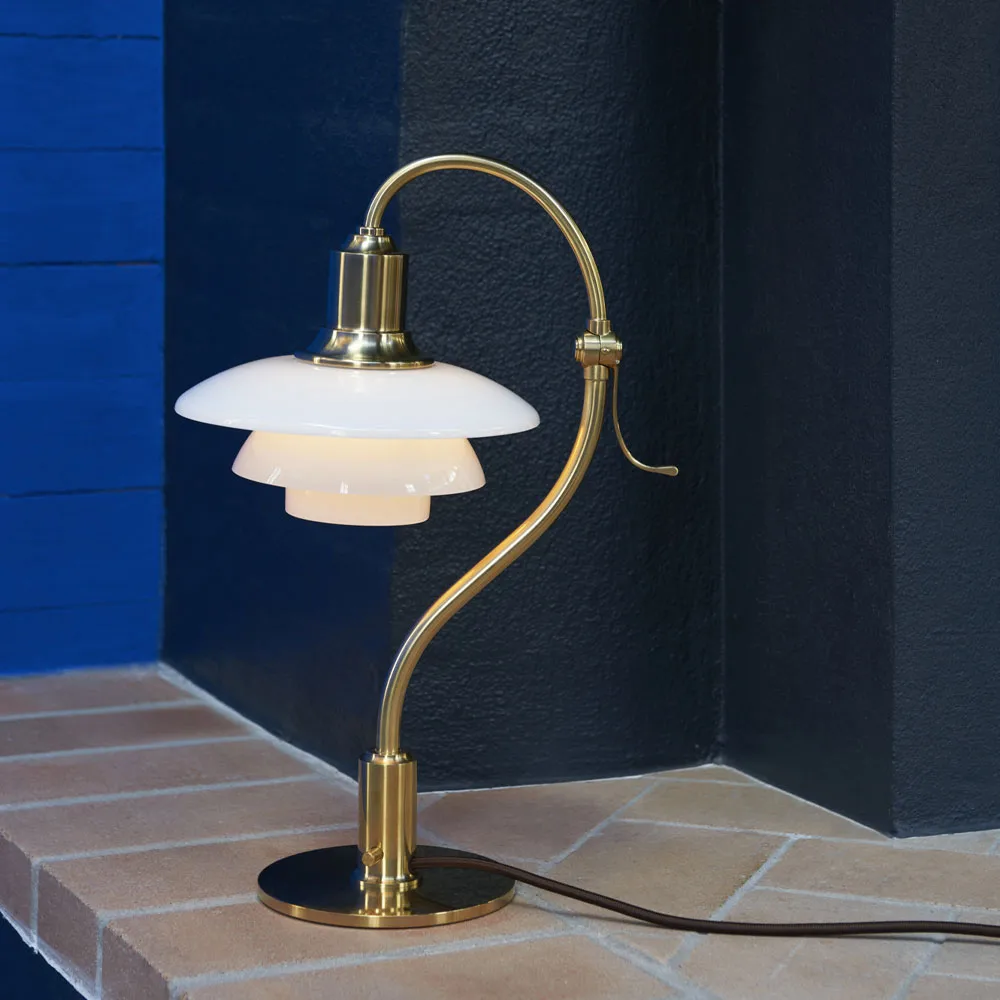 PH 2/2 The Question Mark bordslampa, mässing, limiterad upplaga Louis Poulsen