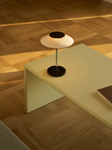 PH 80 portabel bordslampa - Vit opal, krompläterad - Louis Poulsen