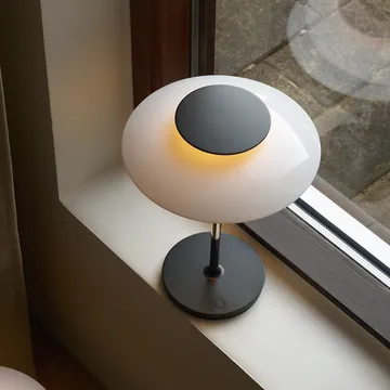 PH 80 portabel bordslampa - Vit opal, krompläterad - Louis Poulsen