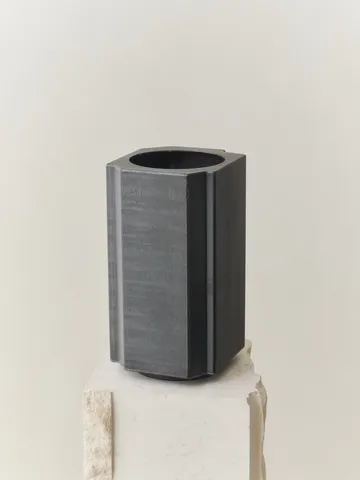 Funki kruka S 36 cm - Raw Iron - Louise Roe