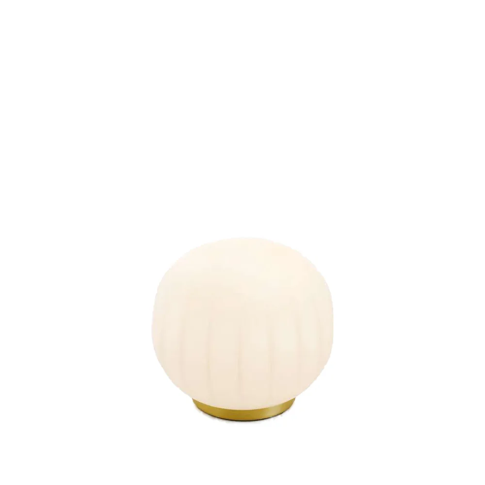 Lita bordslampa, ø18 cm, mässingssockel Luceplan