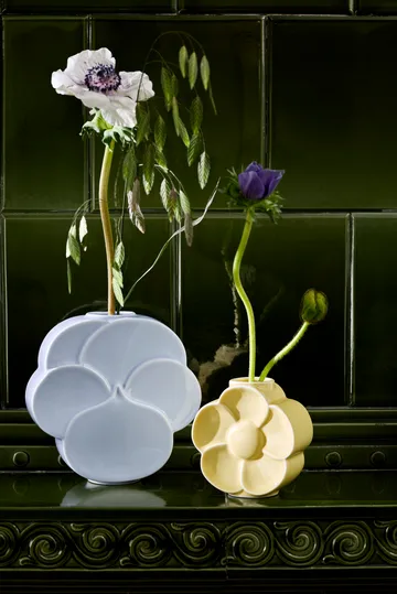 Flower vas - Styvmorsviol, 17 cm - Lyngby Porcelæn
