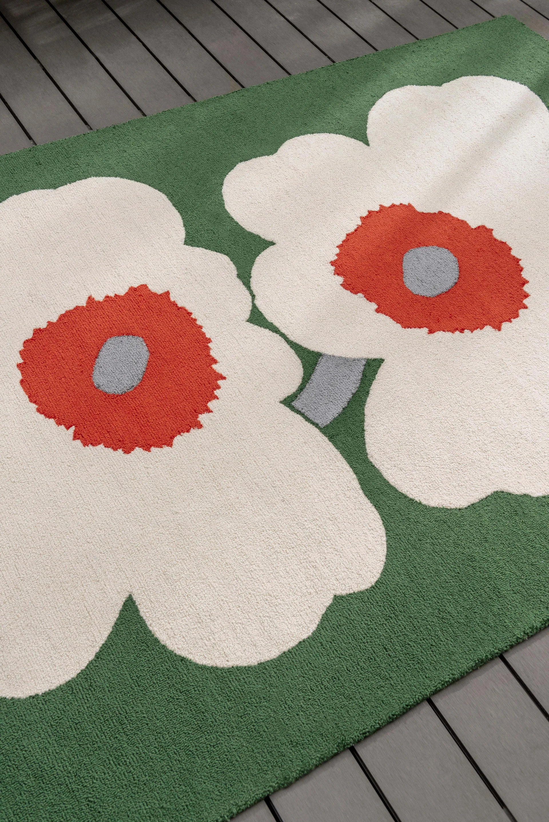 Unikko 60-årsjubileum tuftad plastmatta, 140x200 cm Marimekko