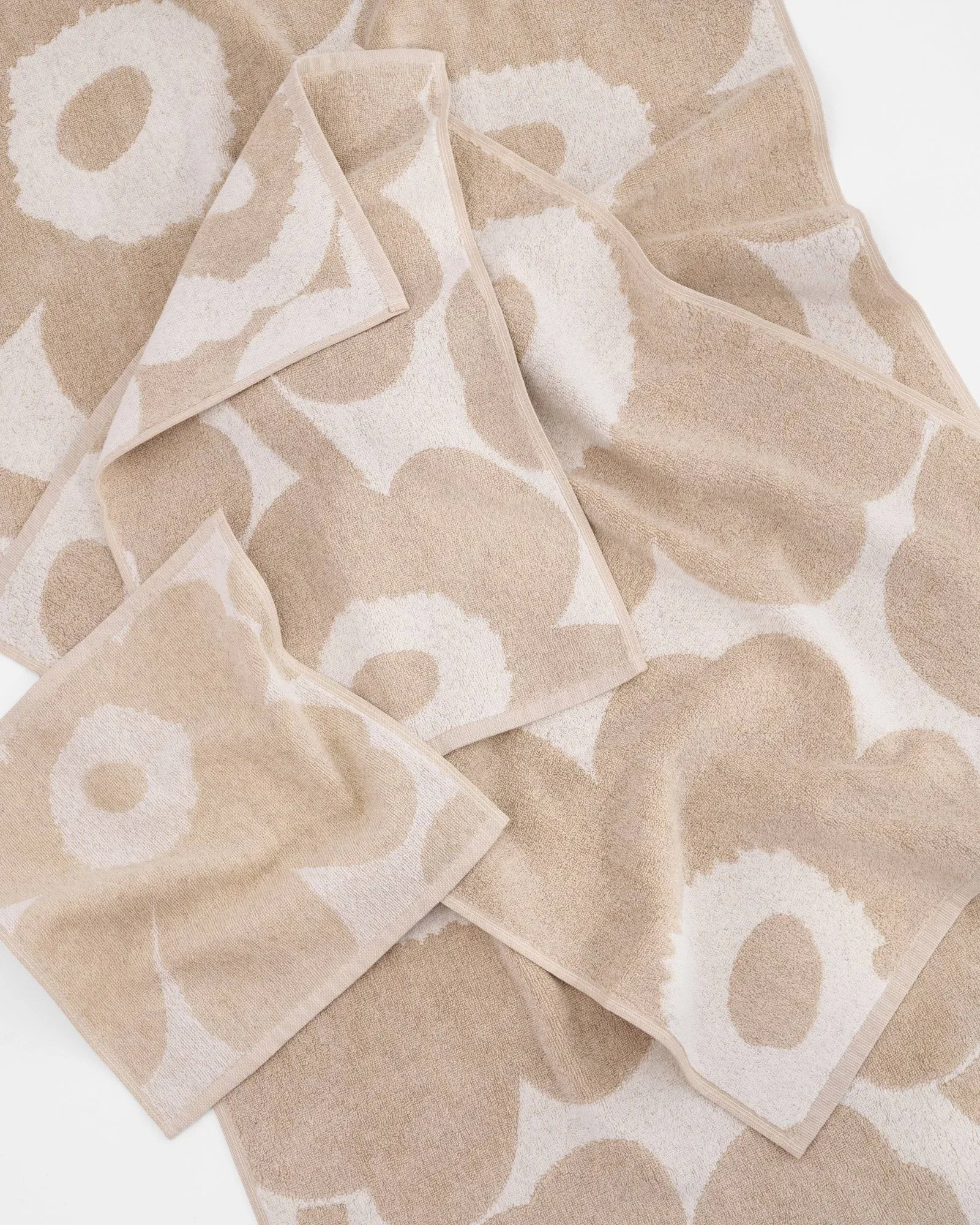 Unikko badhandduk 70x150 cm, Off white-linen Marimekko