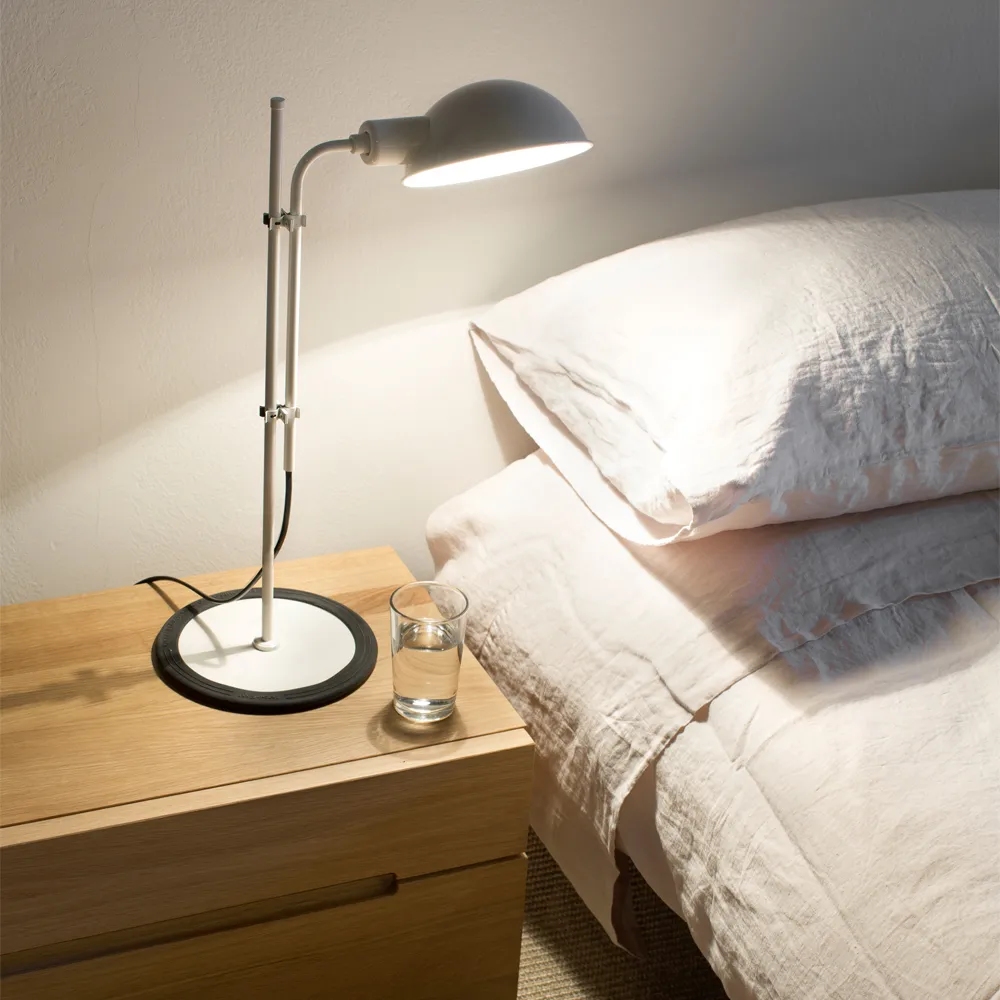Funiculi bordslampa, offwhite Marset