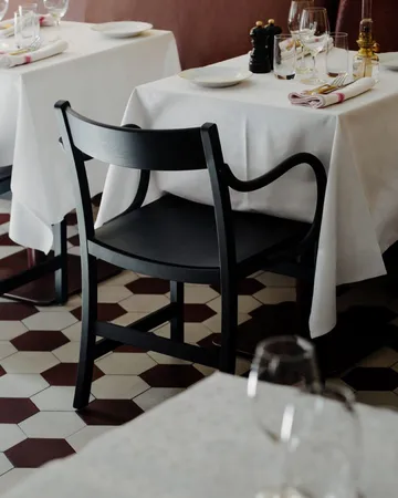 Waiter XL karmstol - Svartbetsad bok - Massproductions