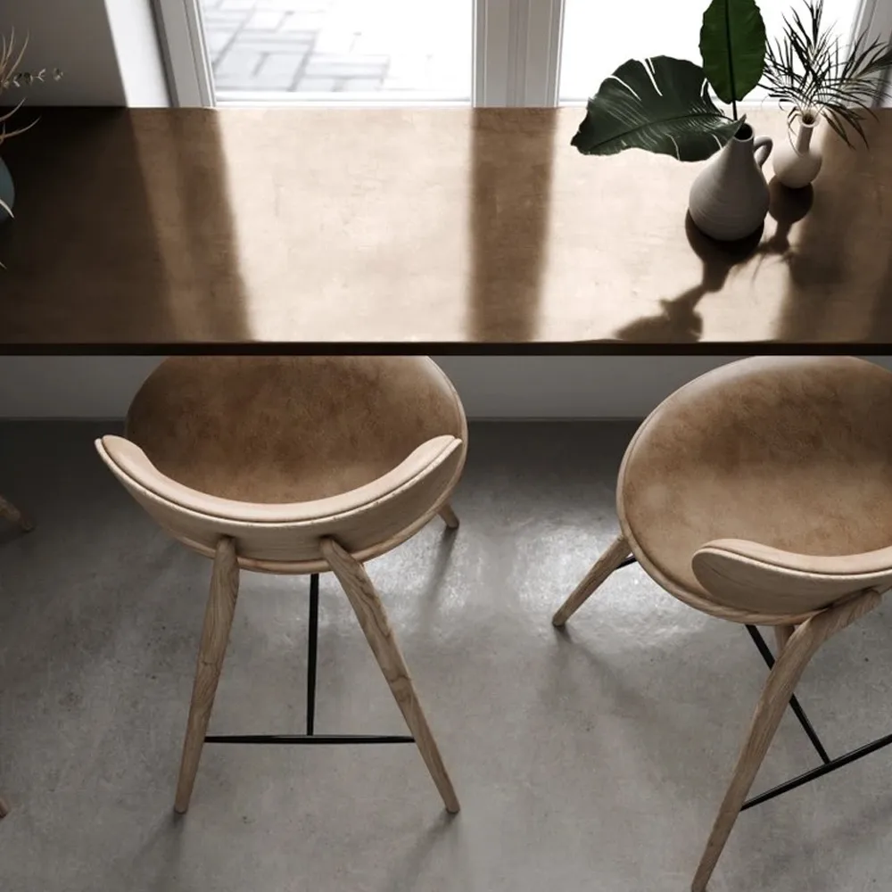 Mater High Stool Backrest barstol hög, läder natural, mattlackat ekstativ Mater