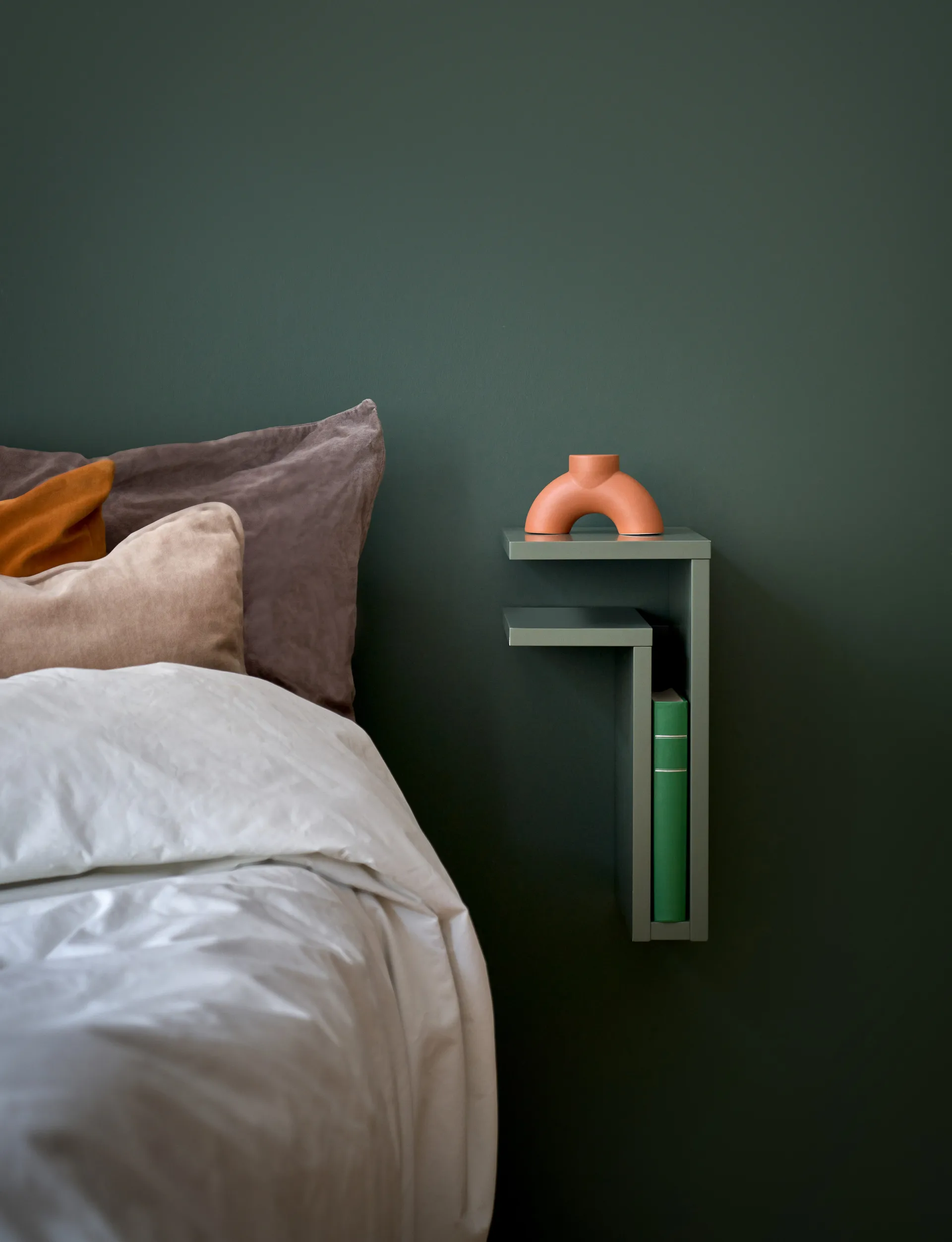 F-shelf vägghylla green grey, Hylla åt vänster Maze