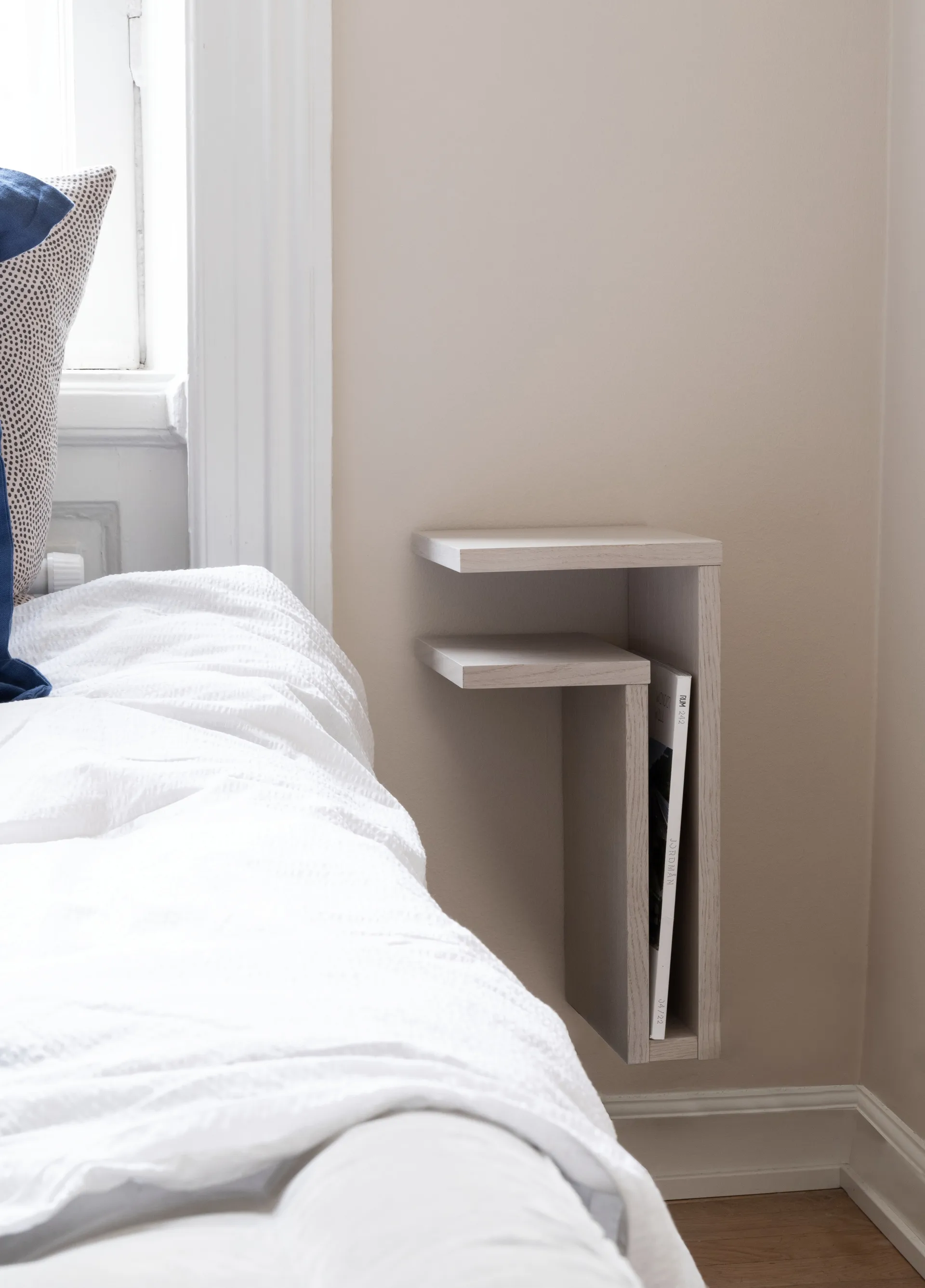 F-shelf vägghylla white oak, Hylla åt vänster Maze