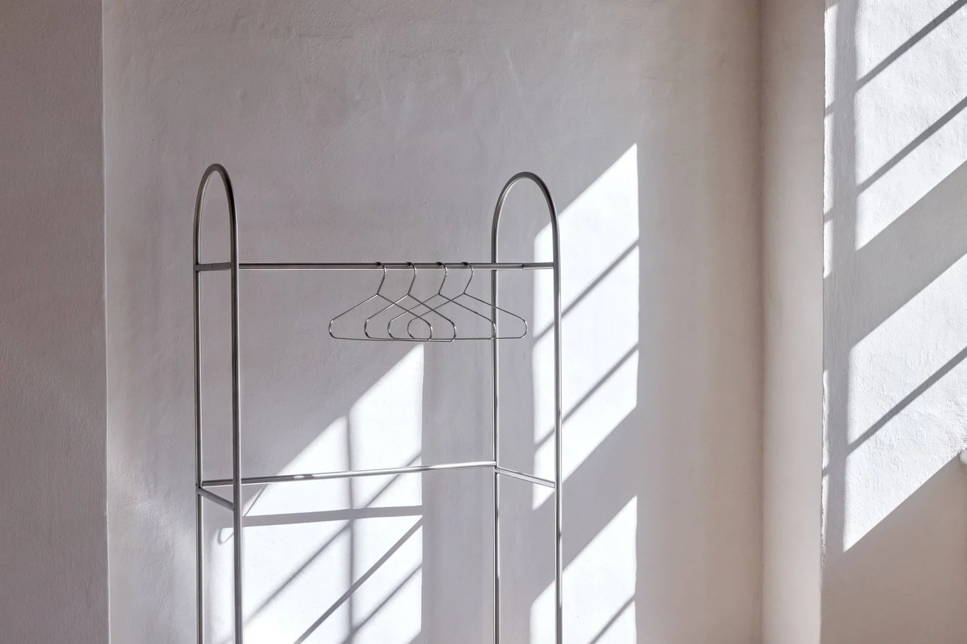 Arch klädställning, Silverfärgad, 39x92x186 cm Mette Ditmer