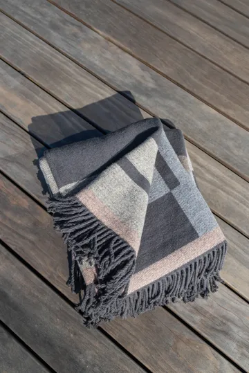 Bauhaus pläd 127x170 cm - Sand - Mette Ditmer