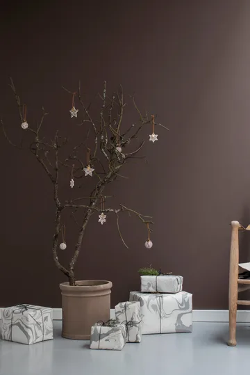 Globe julgranskula 3 delar - Walnut - Mette Ditmer