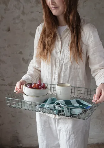 Lift serveringsbricka 33,5x45,5 cm - Thyme green - Mette Ditmer