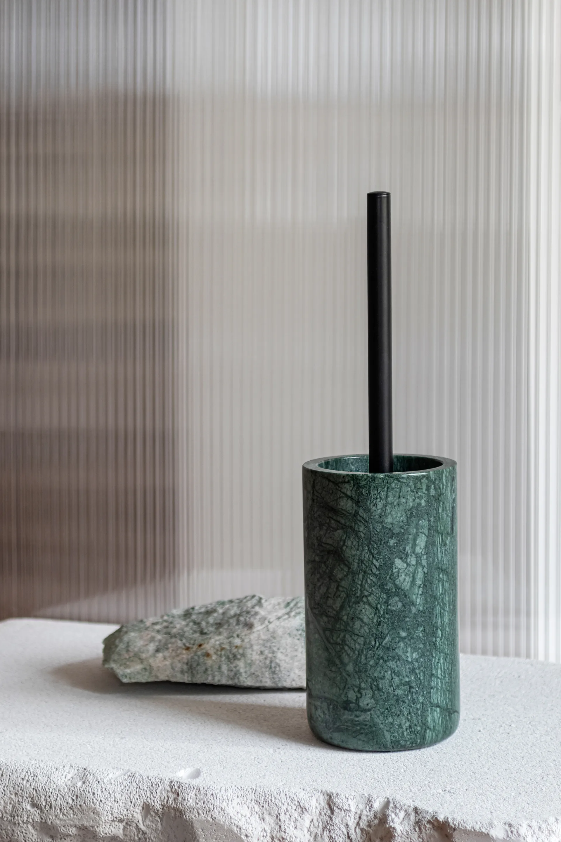 Marble toalettborste 36 cm, Dark forest (grön) Mette Ditmer