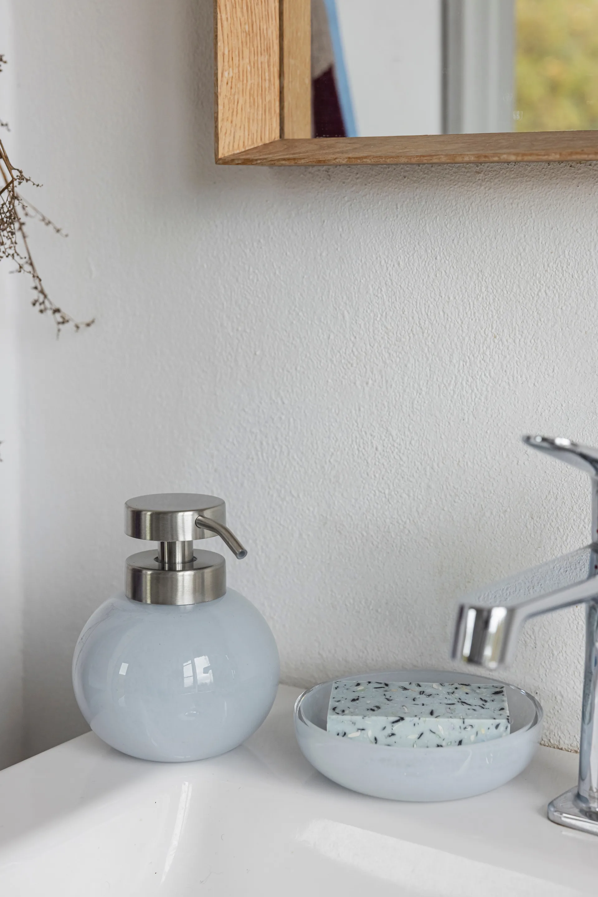 Opal tvålpump, Light blue Mette Ditmer