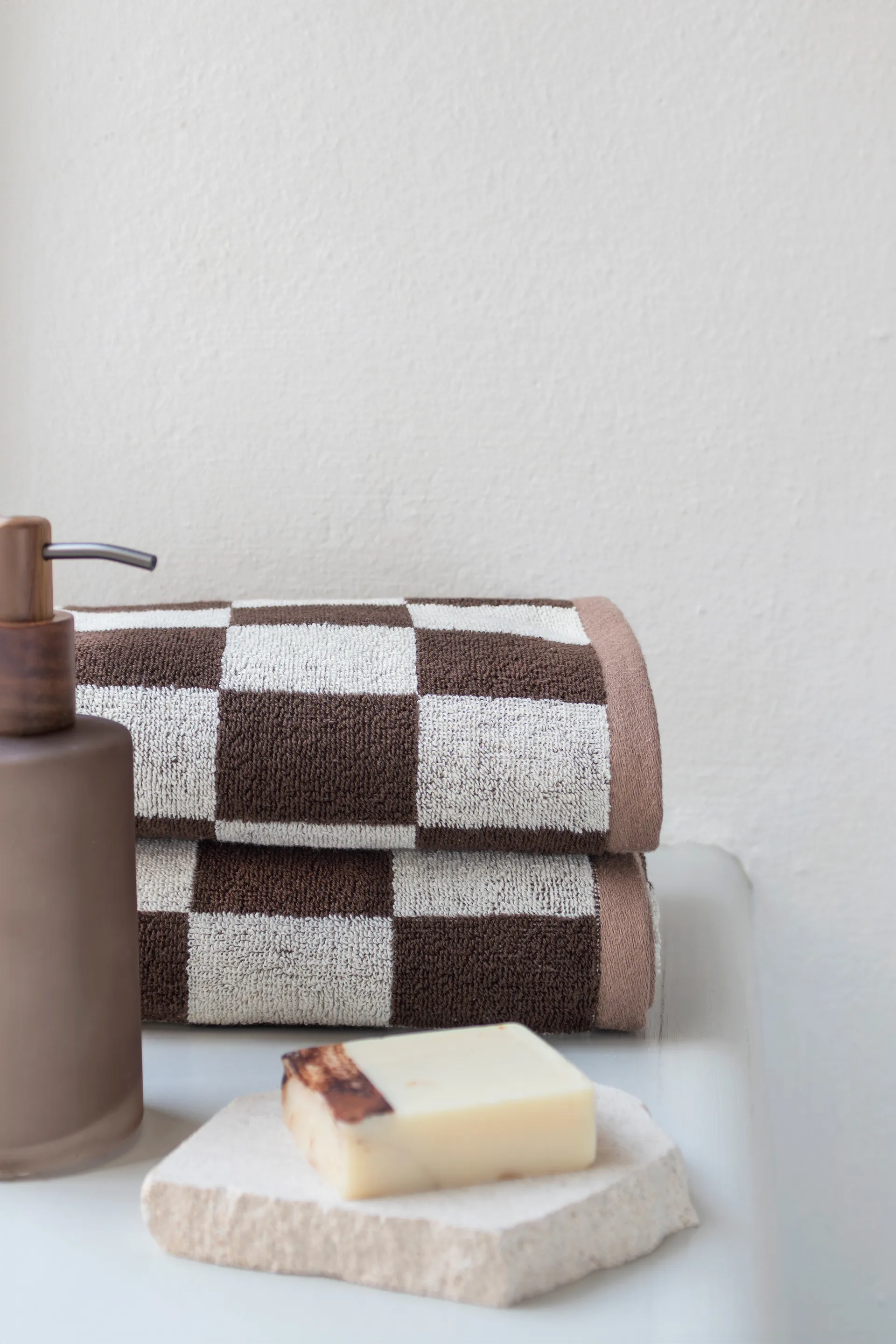 Retro handduk, Chocolate, 50x90 cm Mette Ditmer