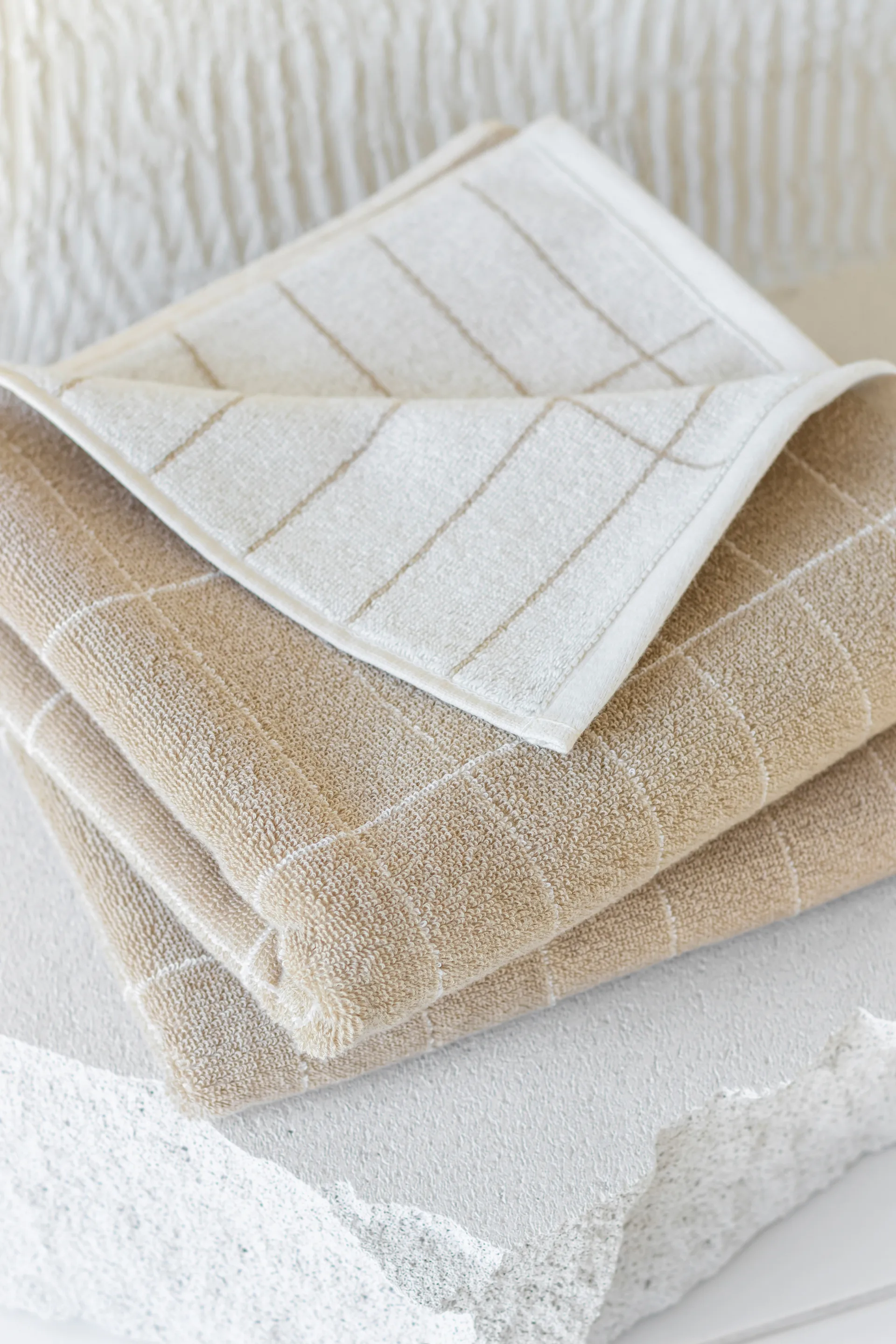 Tile Stone gästhandduk 38x60 cm 2-pack, Sand-off white Mette Ditmer