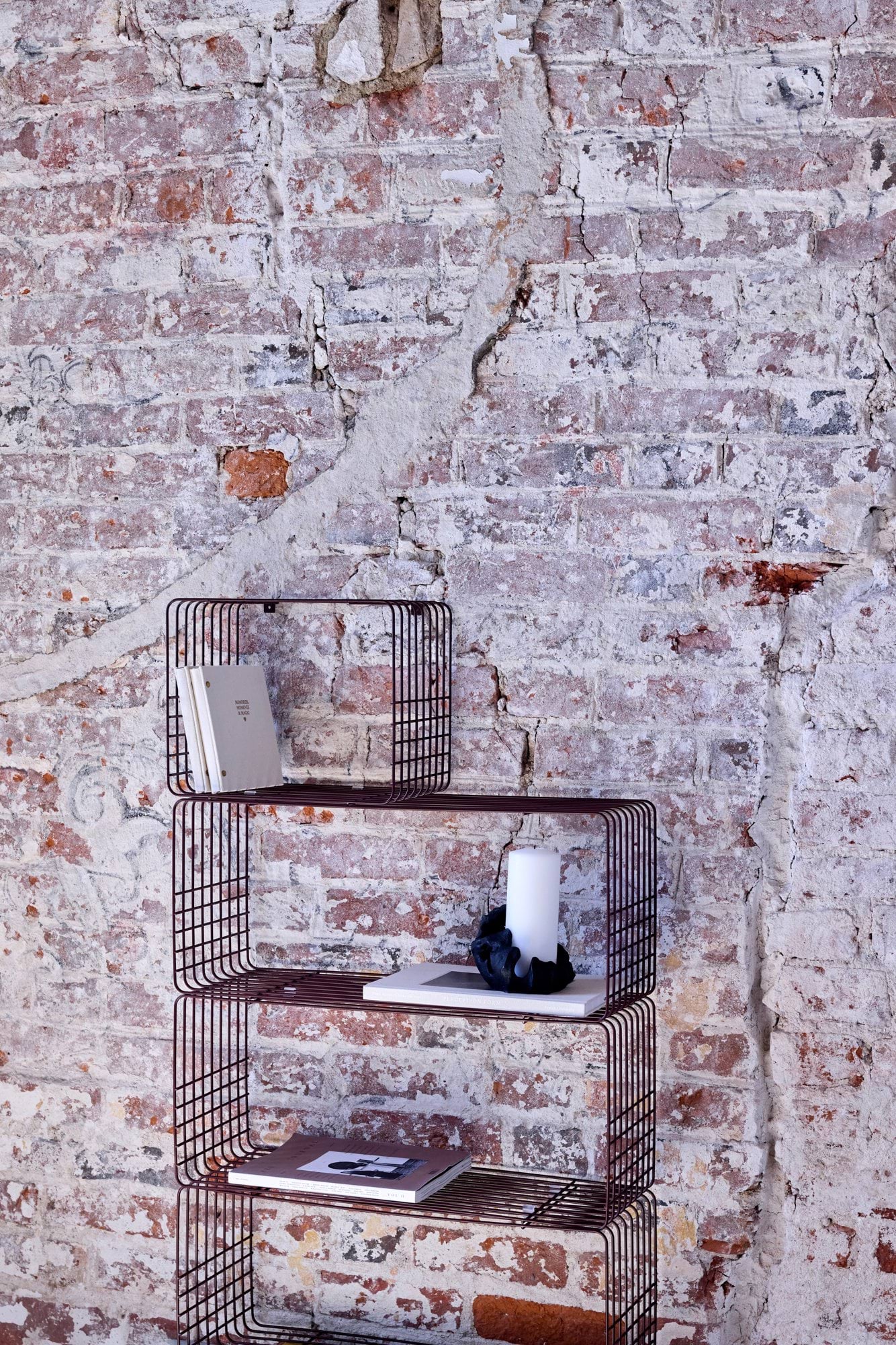 Wire hylla, Short, röd, 26x38x30,5 cm Mette Ditmer