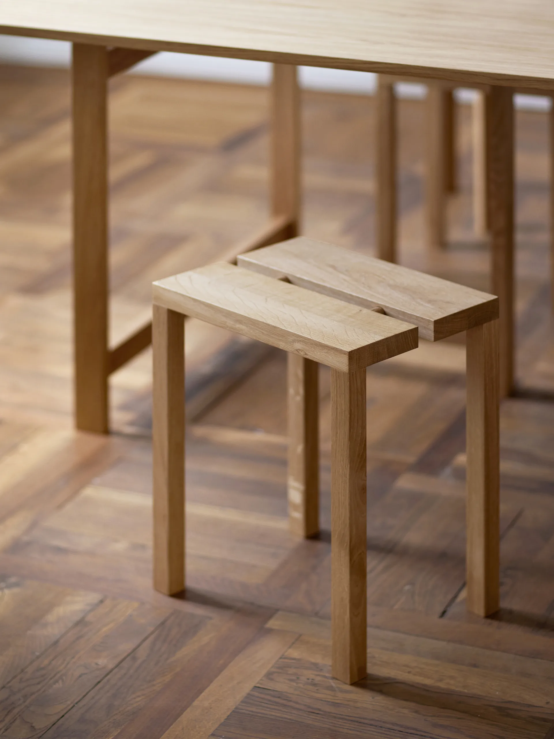Moebe Peg pall 35x27,5x44 cm, Ek MOEBE