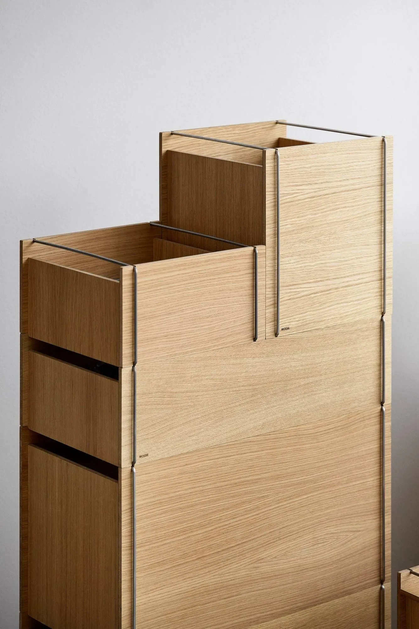 Moebe storage box, Oljad ek-rostfritt stål, square, 33x30x31 cm MOEBE