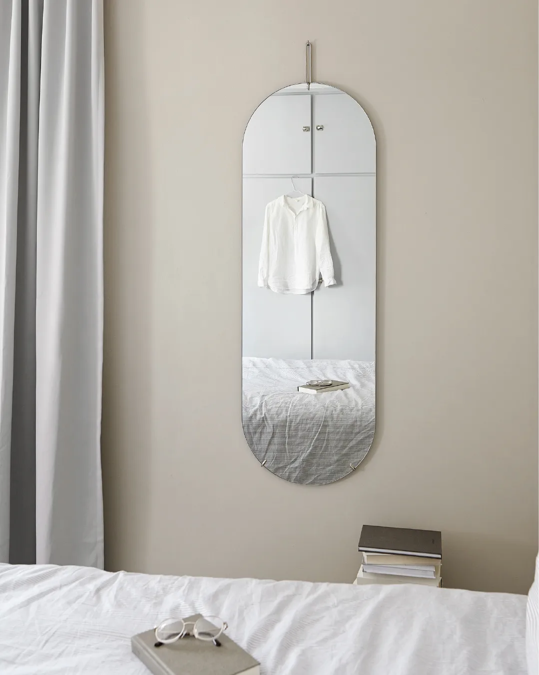 Moebe väggspegel 133 cm, Stainless steel MOEBE