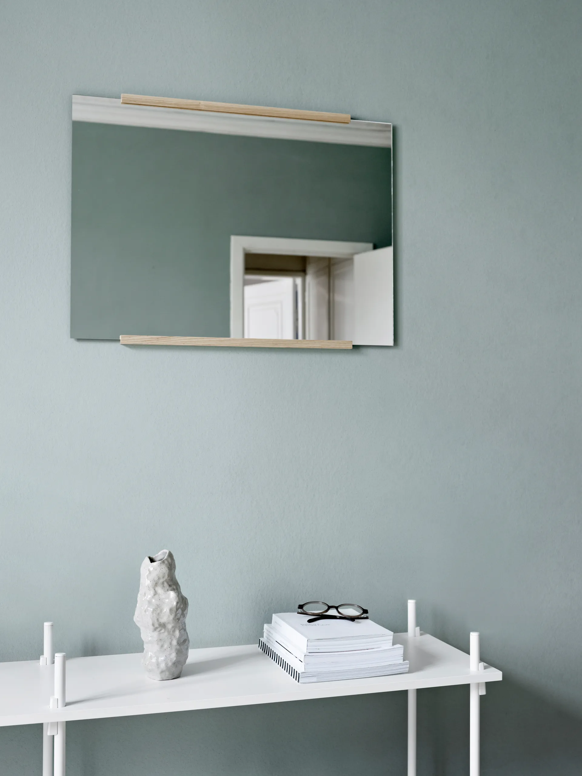 Rektangulär väggspegel 50x70 cm, Ash MOEBE