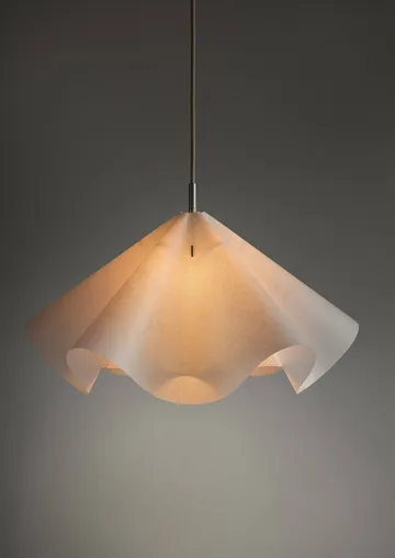 Sinuate pendel - White-brass, medium Ø60x30 cm - MOEBE