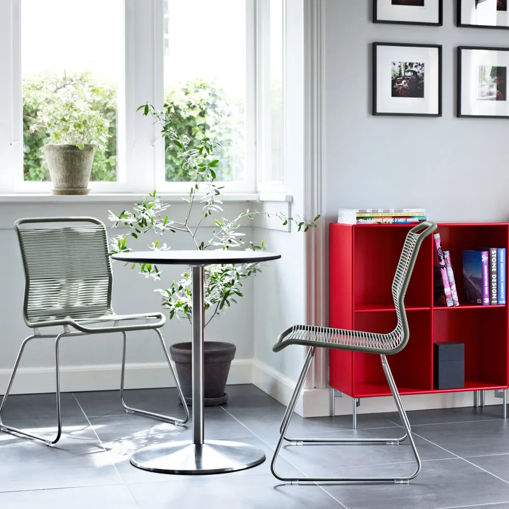Panton One stol, svart, papper/svartlack Montana