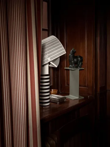Museum Pedestal piedestal - Grön, 15x15x30 cm - Museum