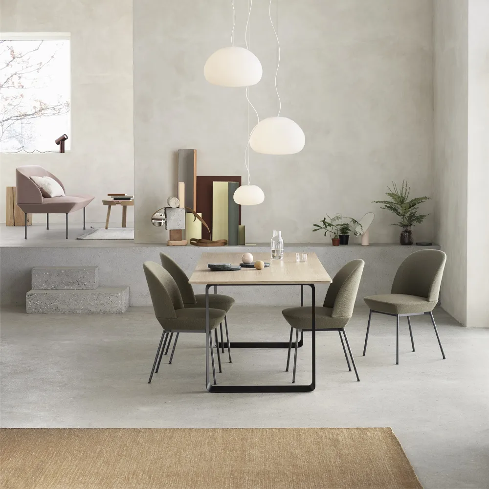 70/70 matbord 225x90 cm, Solid smoked oak-Grey Muuto