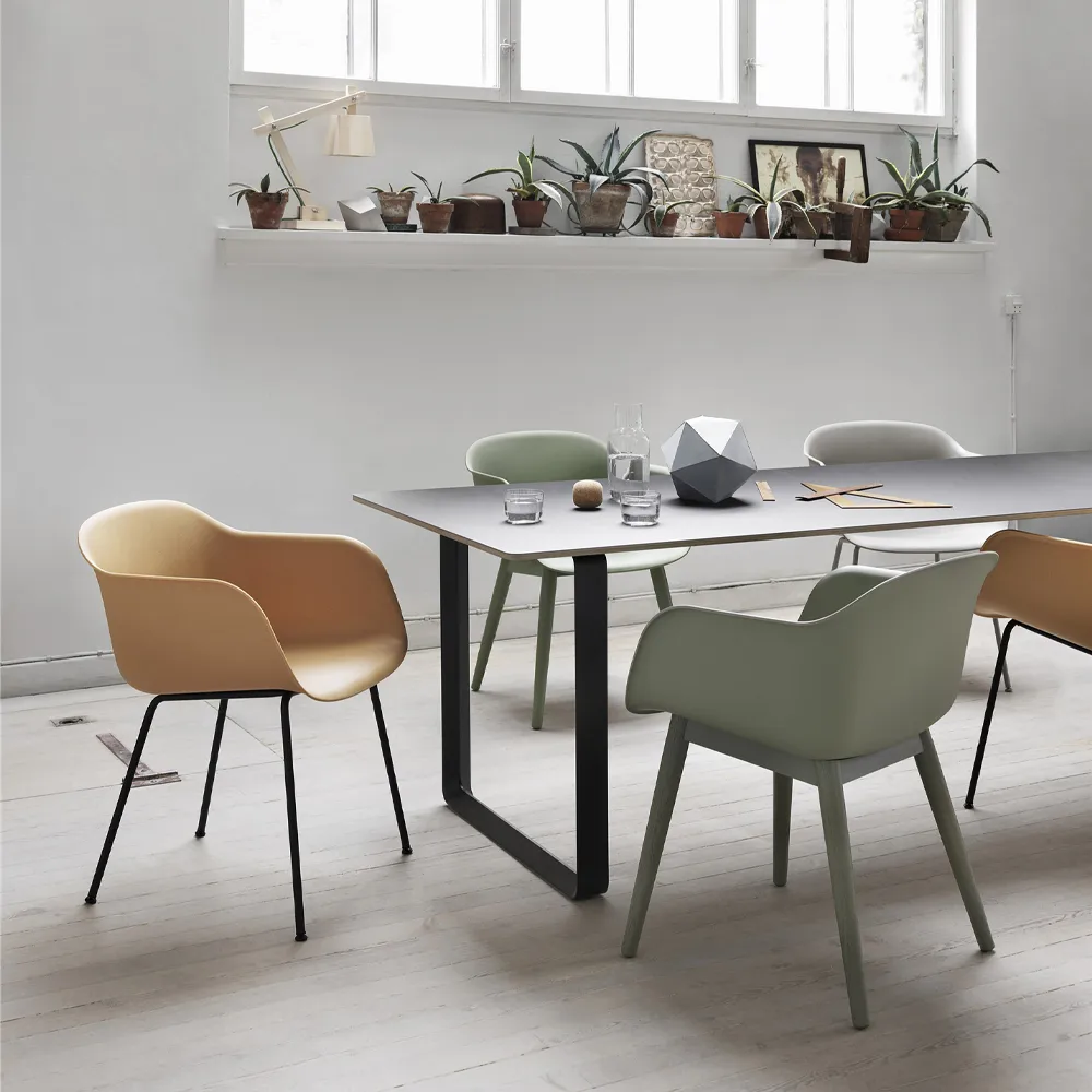 70/70 matbord 255x108 cm, Black linoleum-Plywood-White Muuto