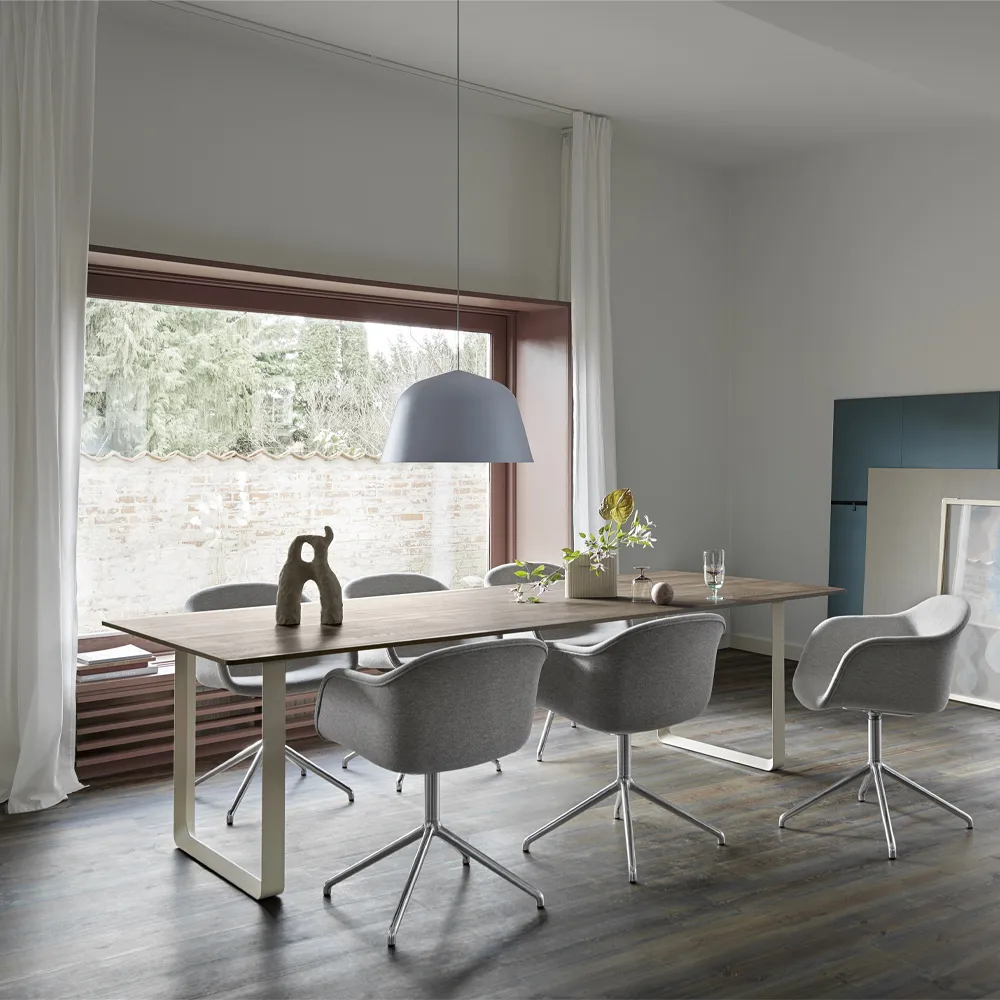 70/70 matbord 255x108 cm, Oak veener-Plywood-Grey Muuto
