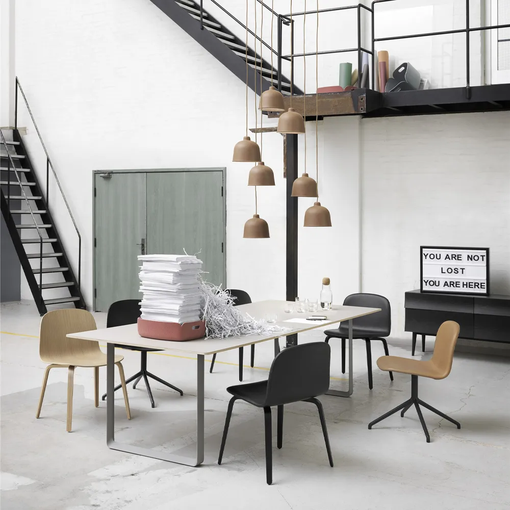 70/70 matbord 255x108 cm, Solid smoked oak-Black Muuto