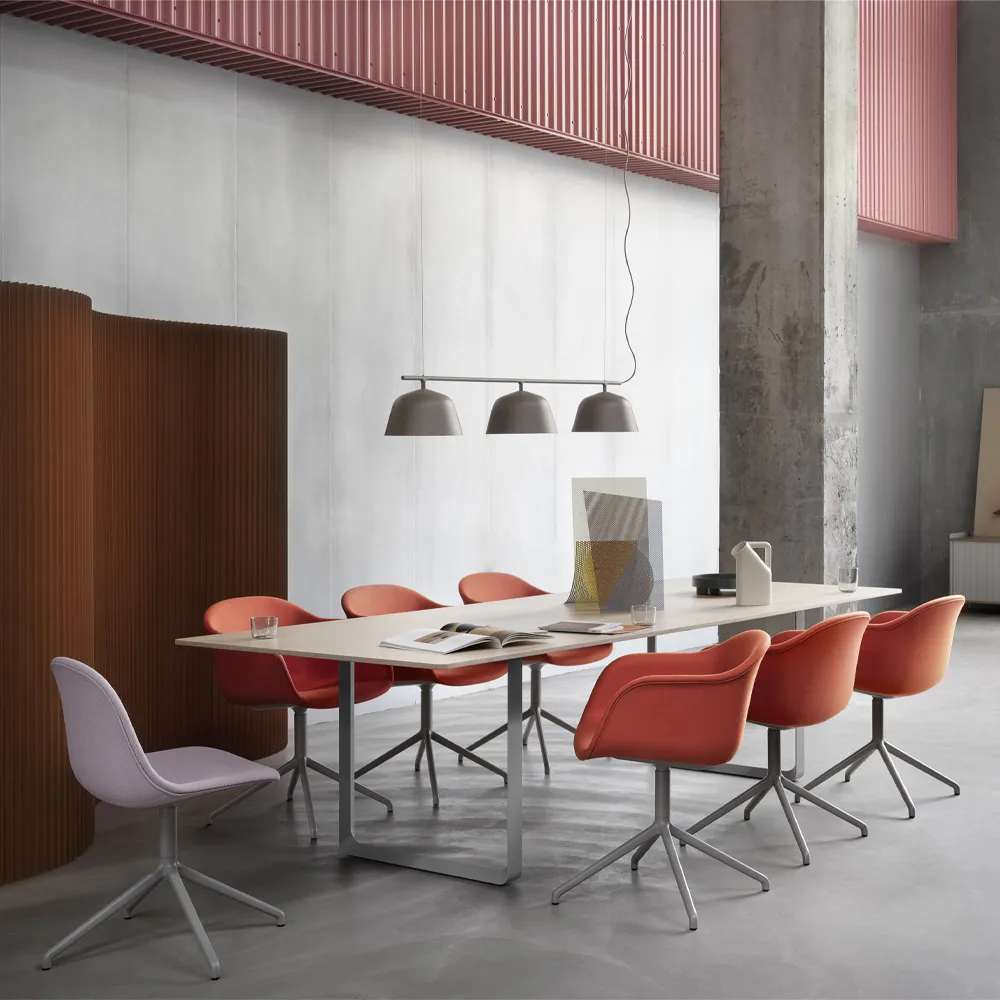 70/70 matbord 295x108 cm, Oak veener-Plywood-Sand Muuto
