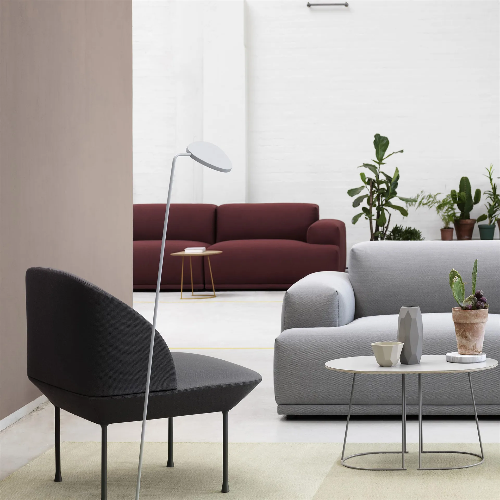 Airy soffbord small, Off-white nanolaminate Muuto