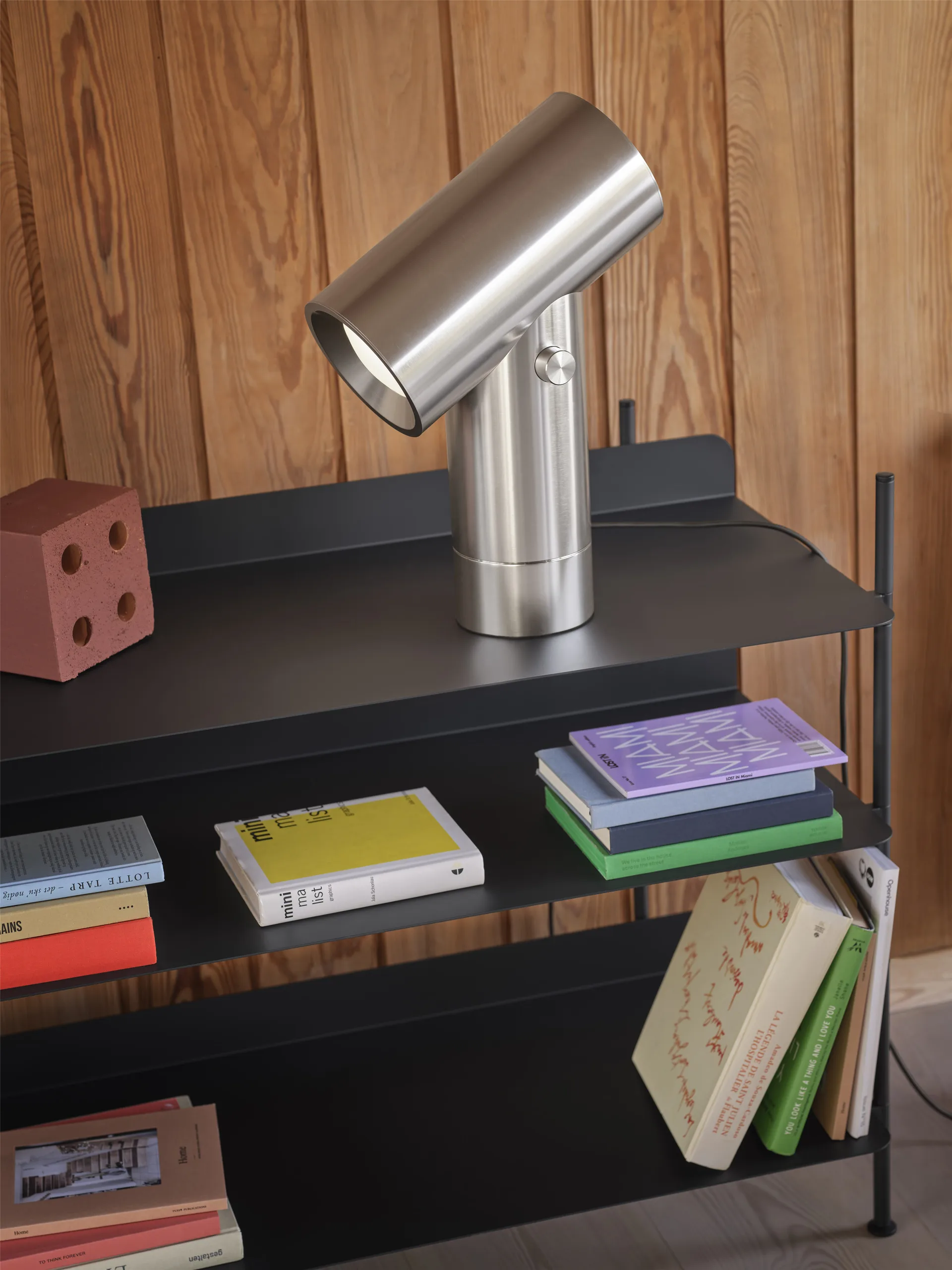 Beam bordslampa 45,4 cm, Polerad aluminium Muuto