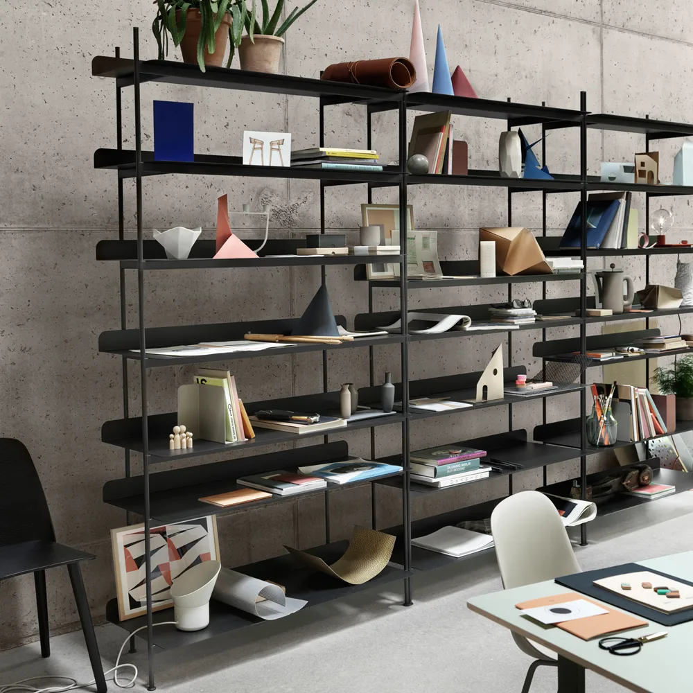 Compile configuration 8 hyllsystem, Black Muuto