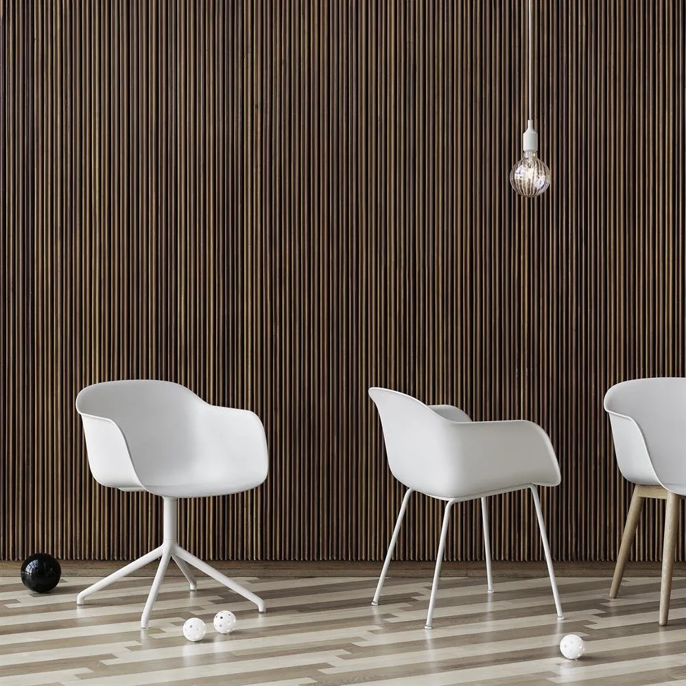 Fiber chair stol med armstöd, Natural white (plastic) Muuto