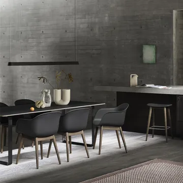 Fiber karmstol träben - läder stone, brunbetsade ekben - Muuto
