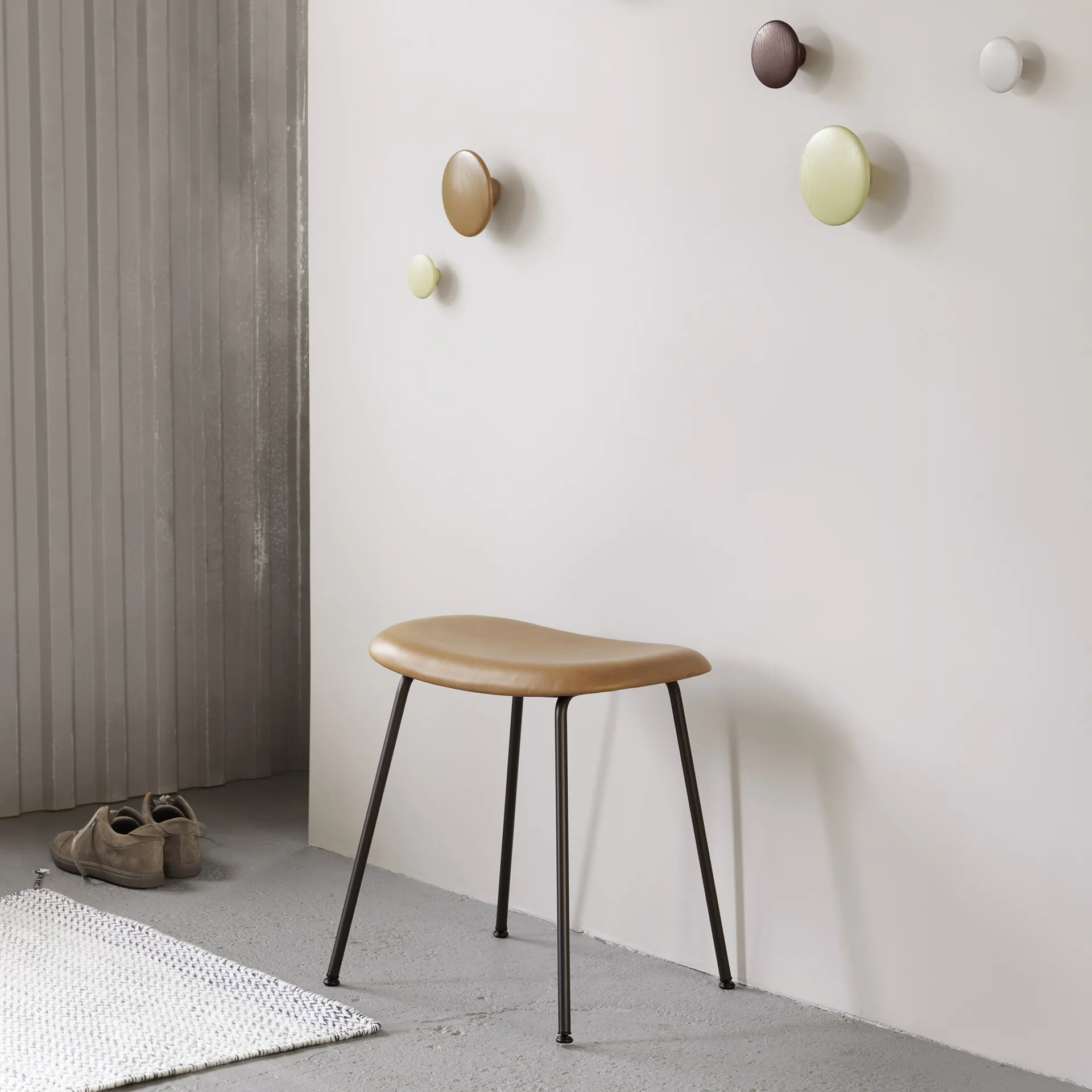 Fiber pall, white, vit stålstativ Muuto