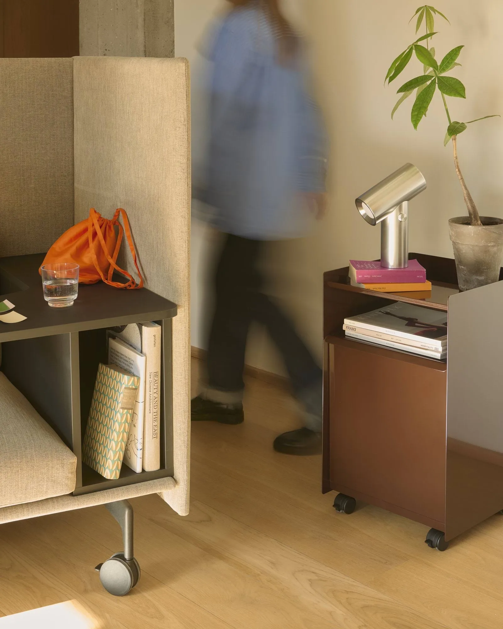 Folded Trolley rullvagn öppen, Black, 37,4x61,5x37,2 cm Muuto